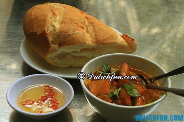 Thưởng thức món phá lấu Sài Gòn